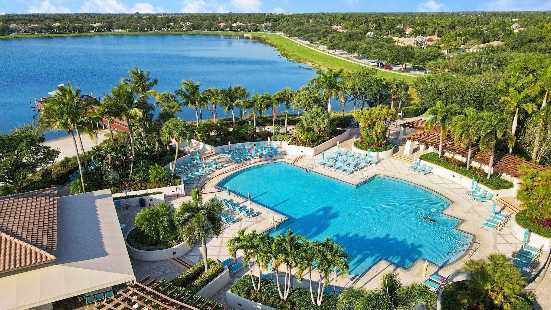 1043 Vintner, Palm Beach Gardens FL 33410