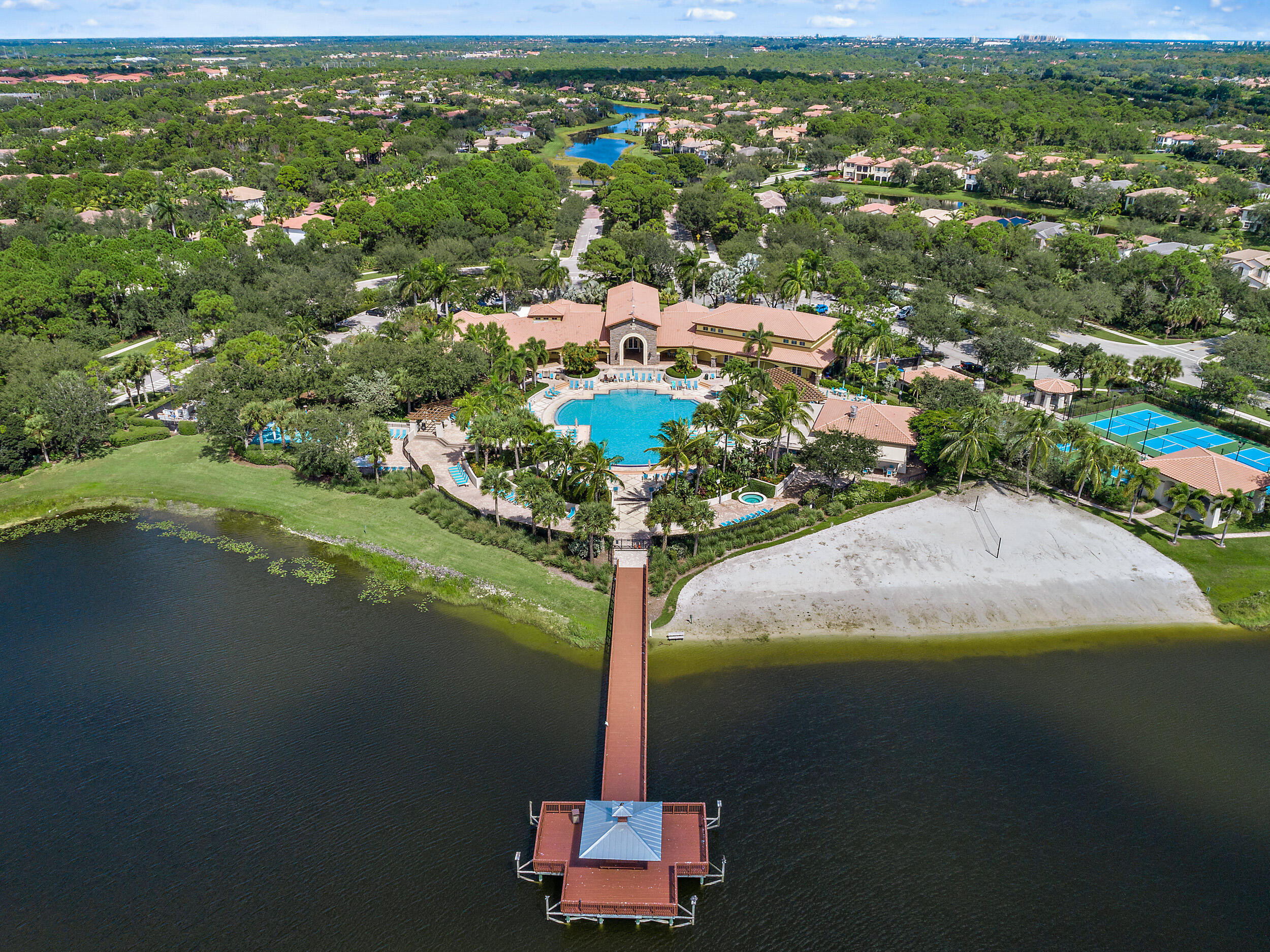 1043 Vintner, Palm Beach Gardens FL 33410