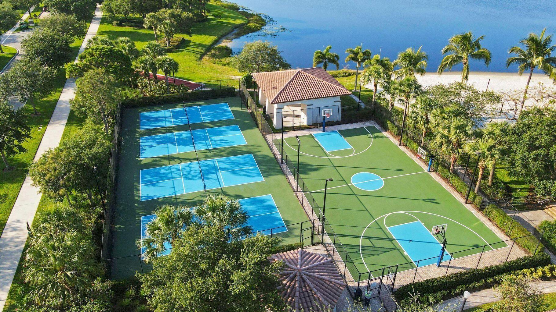 1043 Vintner, Palm Beach Gardens FL 33410