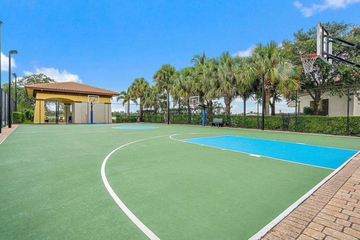1043 Vintner, Palm Beach Gardens FL 33410