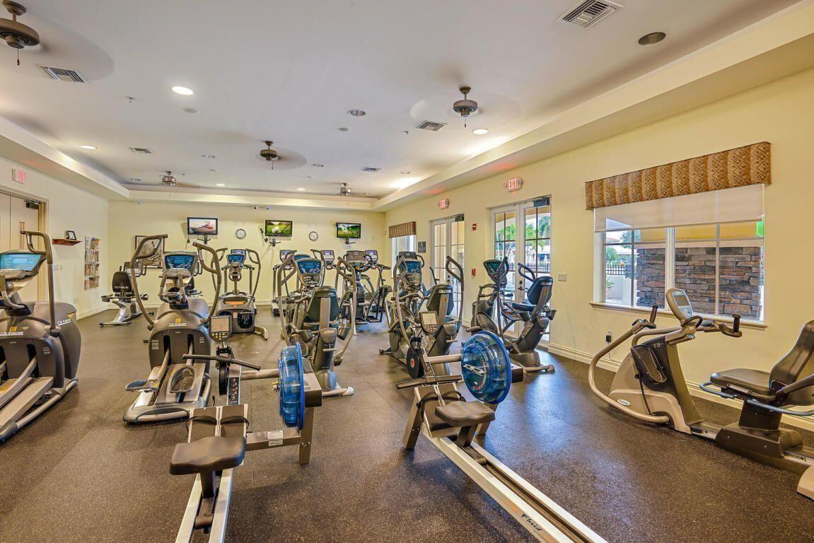 1043 Vintner, Palm Beach Gardens FL 33410