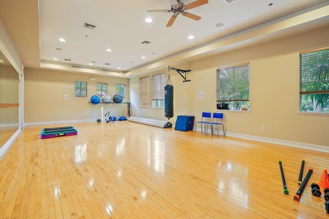 1043 Vintner, Palm Beach Gardens FL 33410