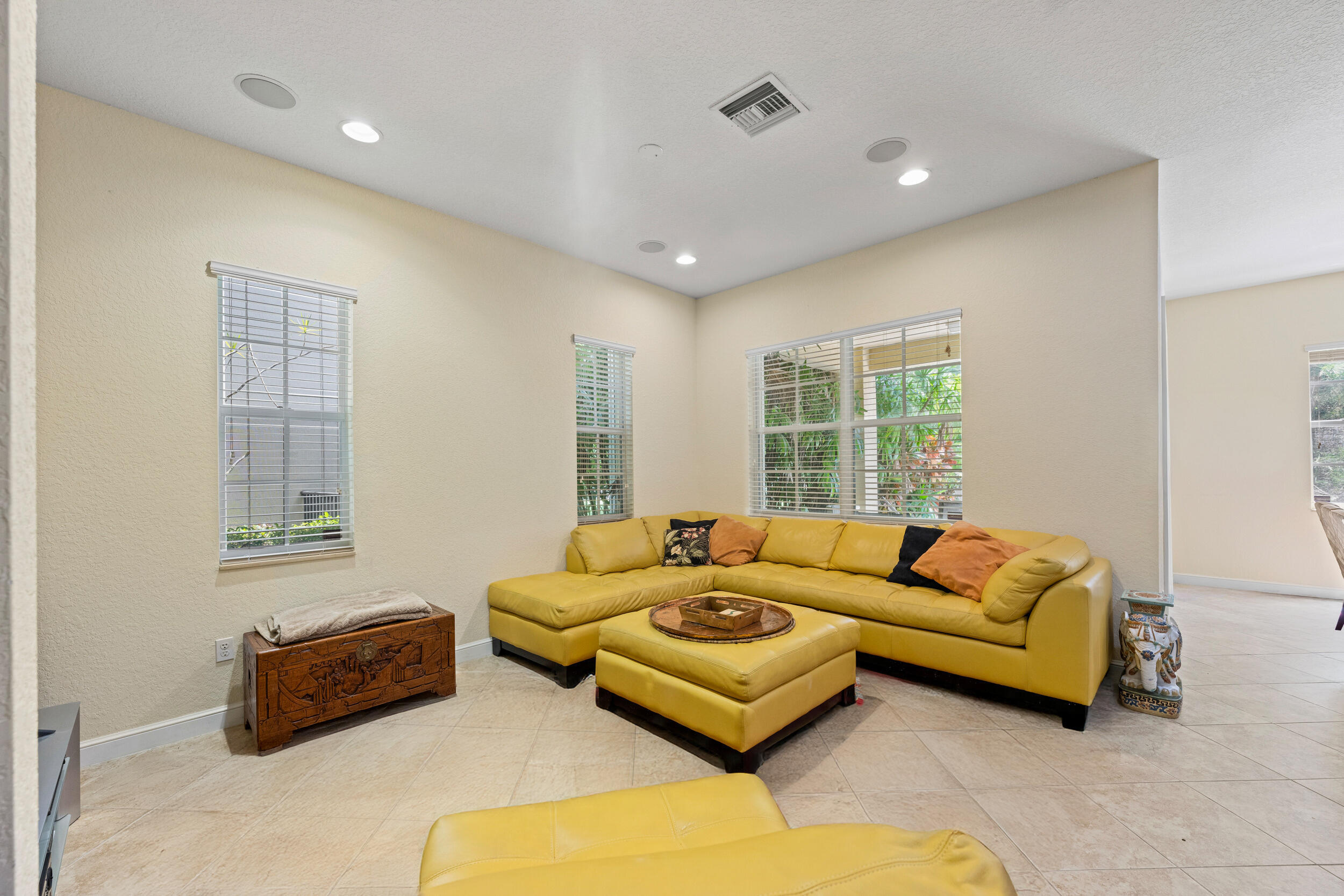 1043 Vintner, Palm Beach Gardens FL 33410