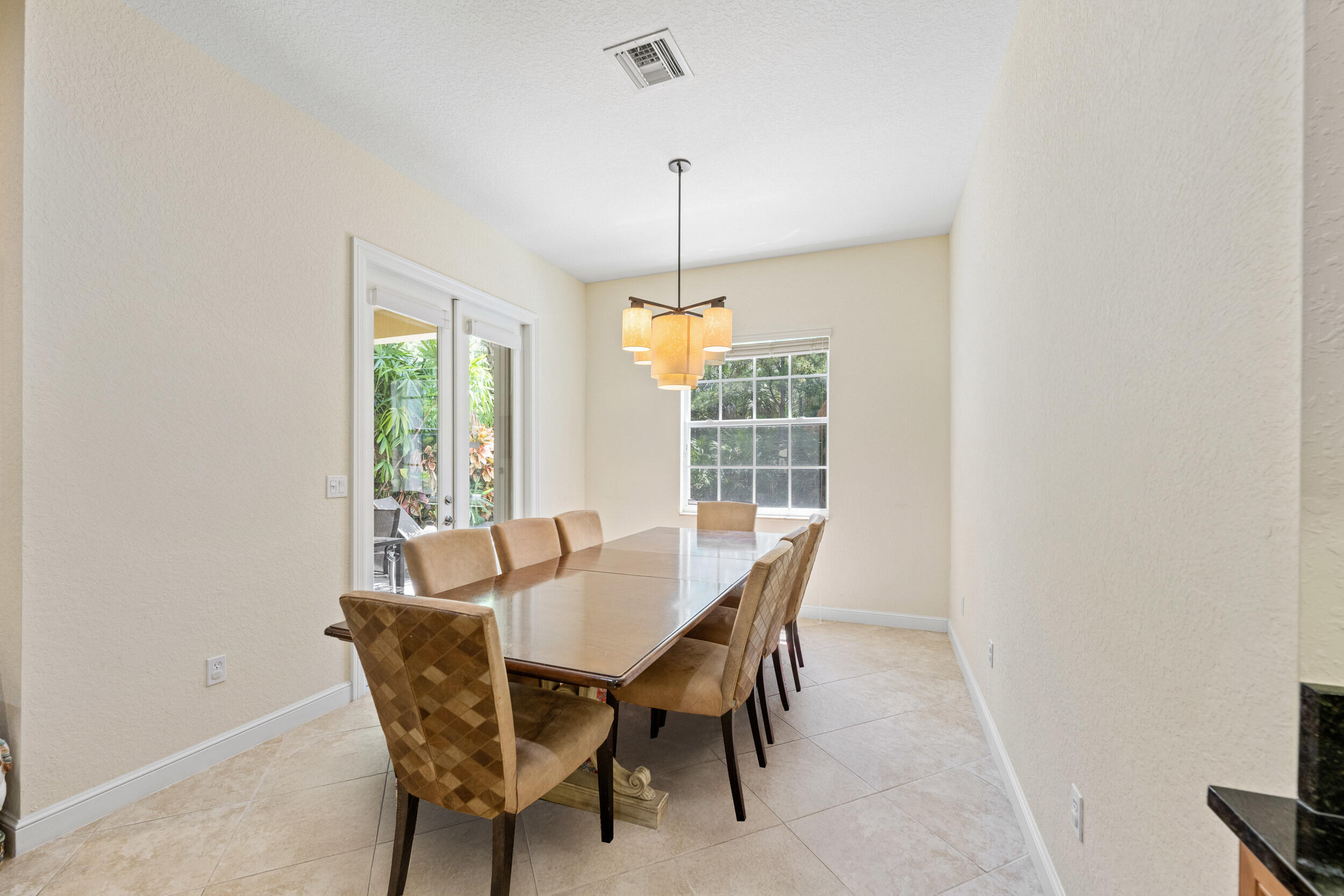 1043 Vintner, Palm Beach Gardens FL 33410