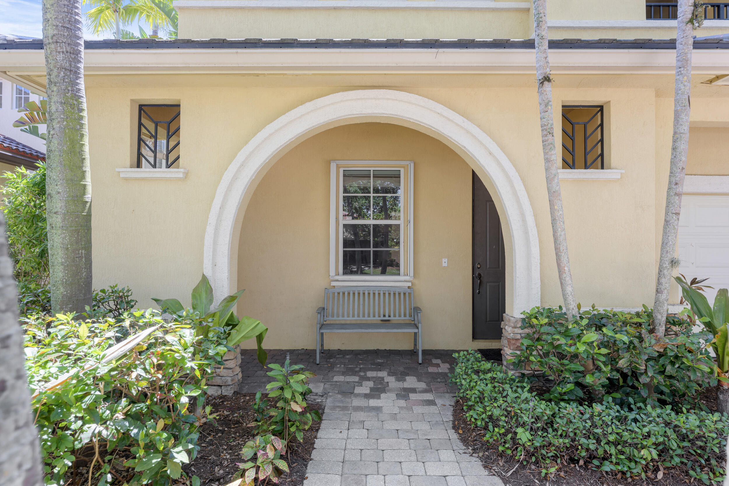 1043 Vintner, Palm Beach Gardens FL 33410