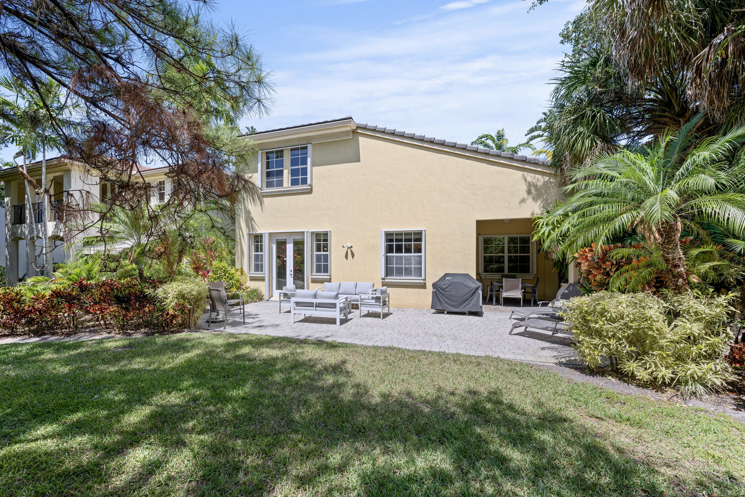 1043 Vintner, Palm Beach Gardens FL 33410