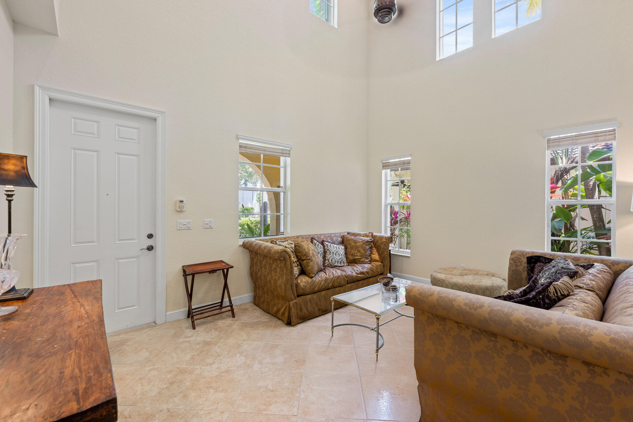 1043 Vintner, Palm Beach Gardens FL 33410