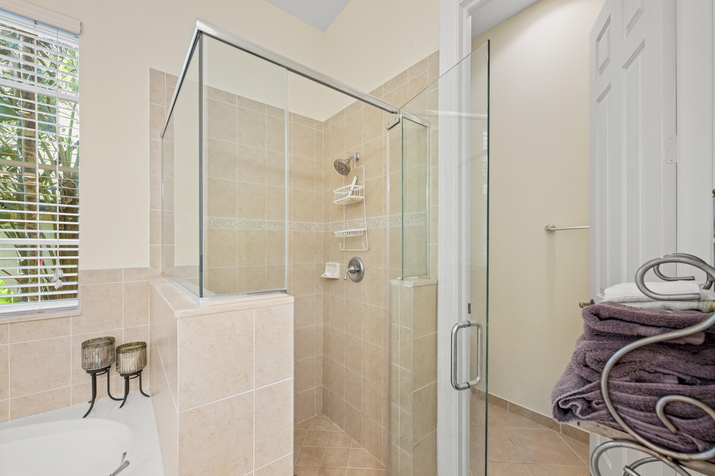 1043 Vintner, Palm Beach Gardens FL 33410