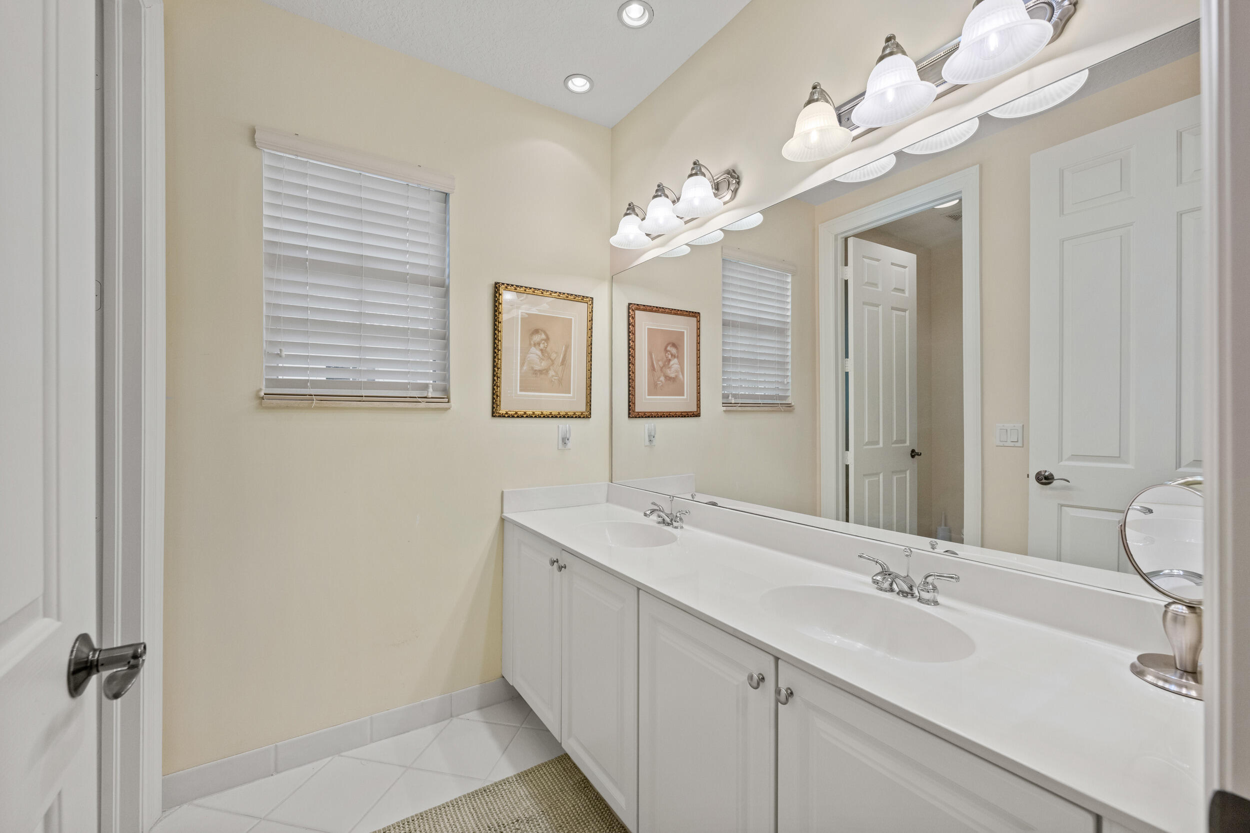 1043 Vintner, Palm Beach Gardens FL 33410