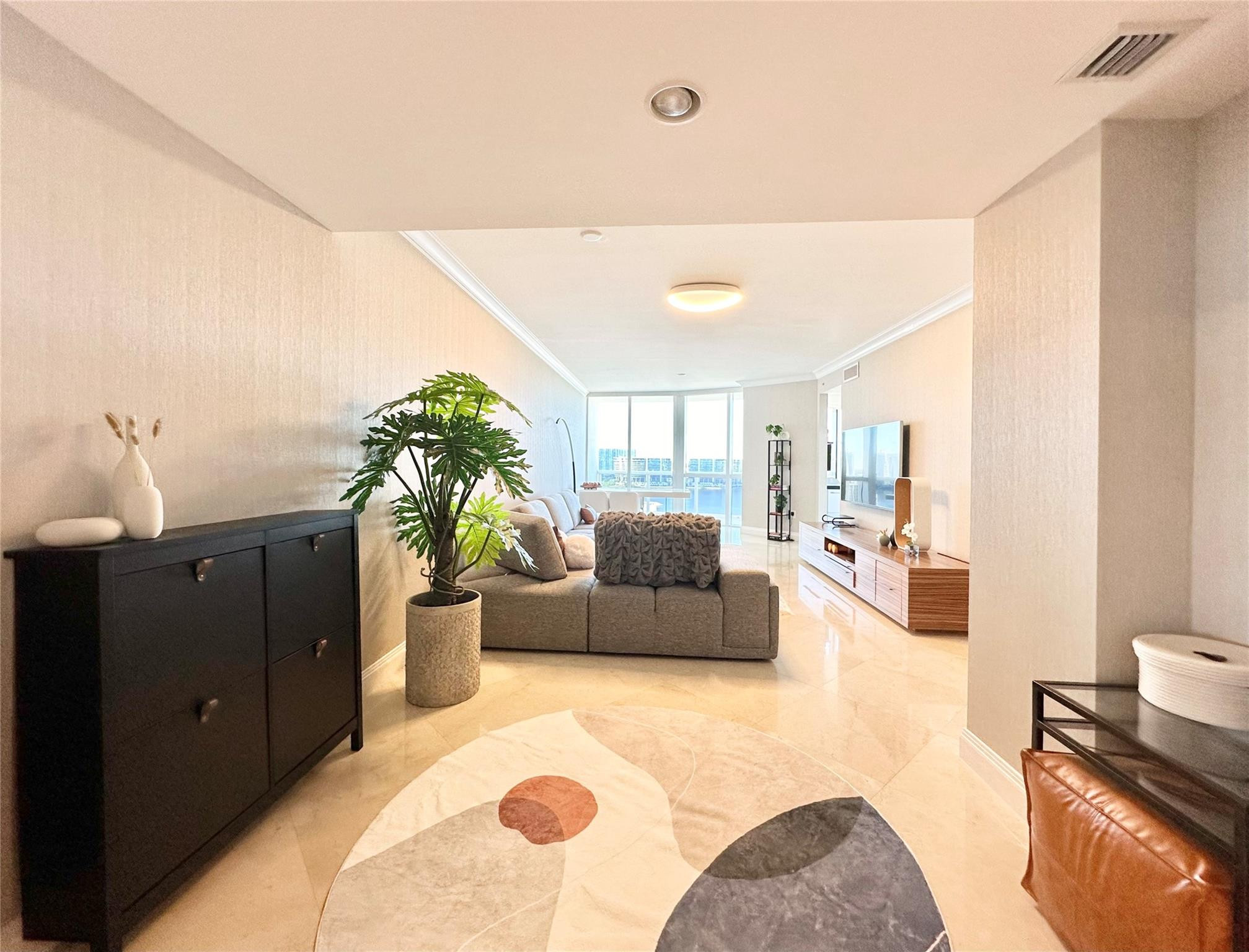 18201 Collins #1901, Sunny Isles Beach FL 33160