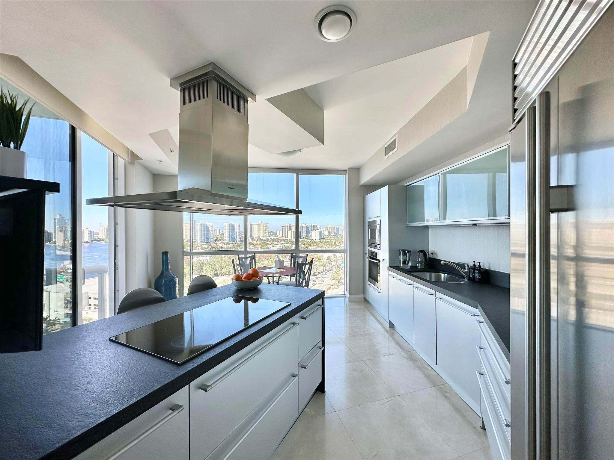 18201 Collins #1901, Sunny Isles Beach FL 33160