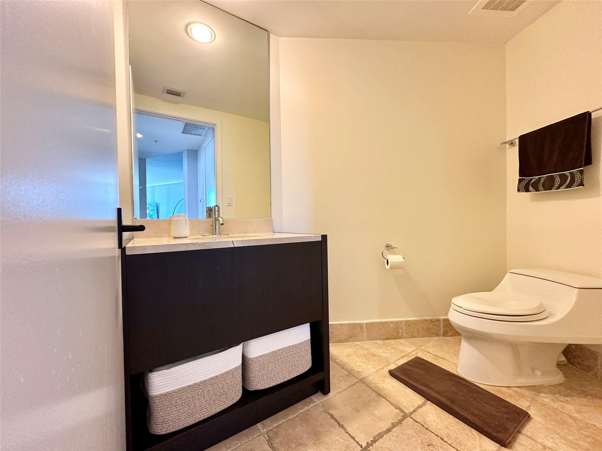 18201 Collins #1901, Sunny Isles Beach FL 33160
