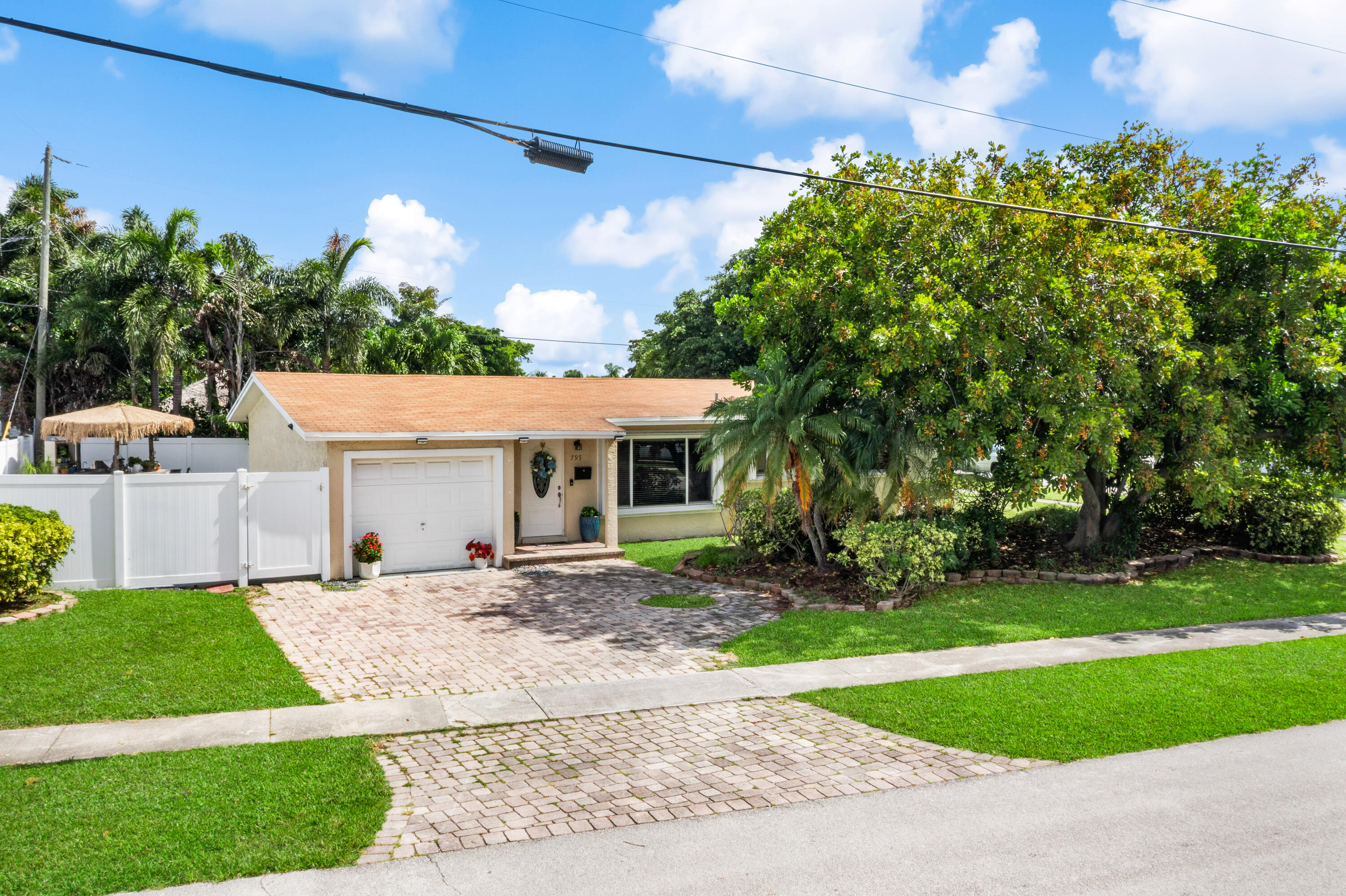 795 SE 17th #795, Deerfield Beach FL 33441