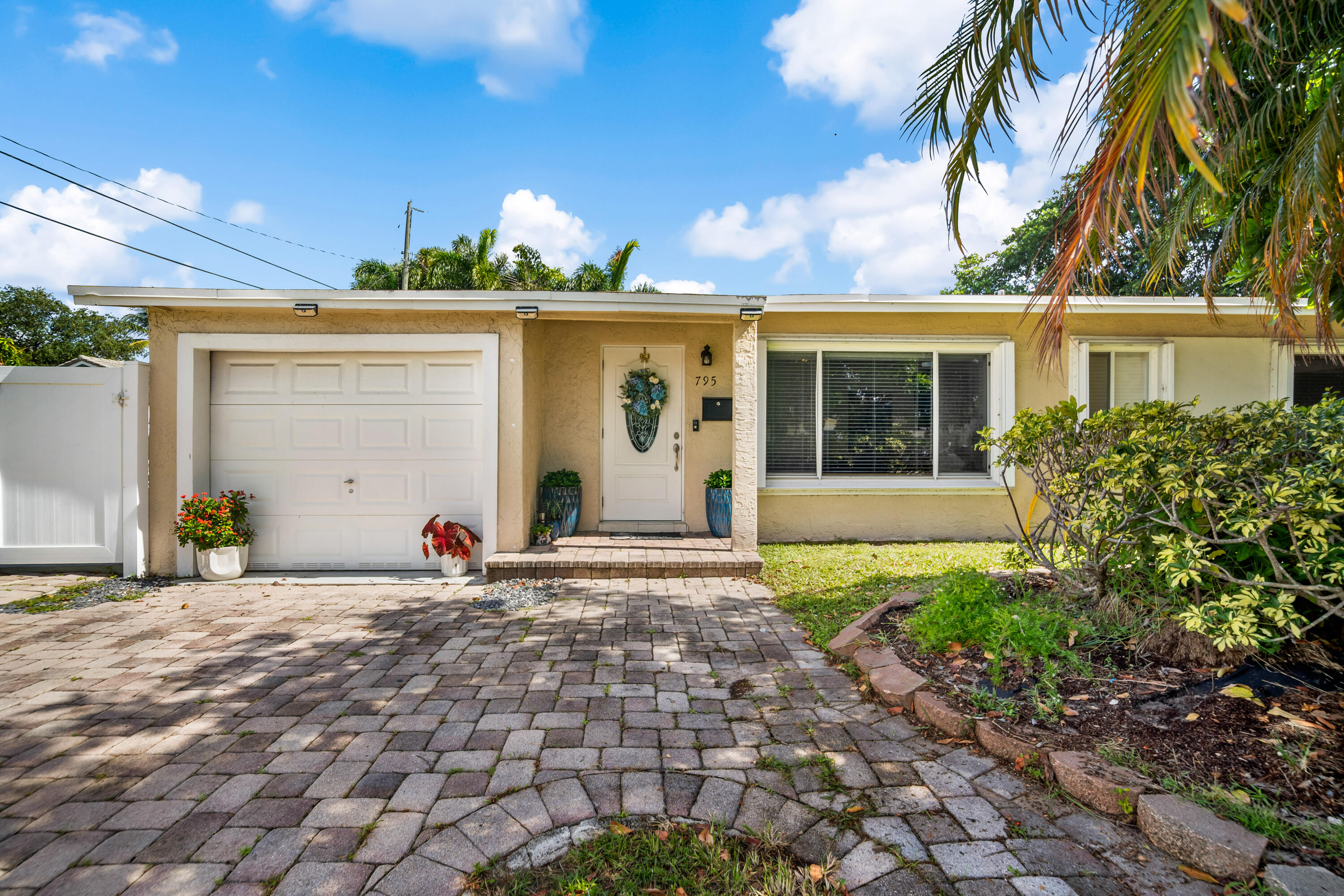 795 SE 17th #795, Deerfield Beach FL 33441