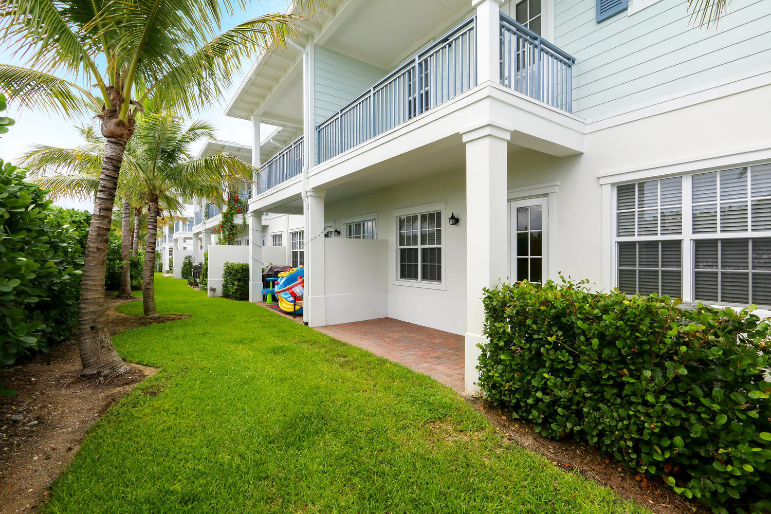 114 Ocean Breeze, Juno Beach FL 33408
