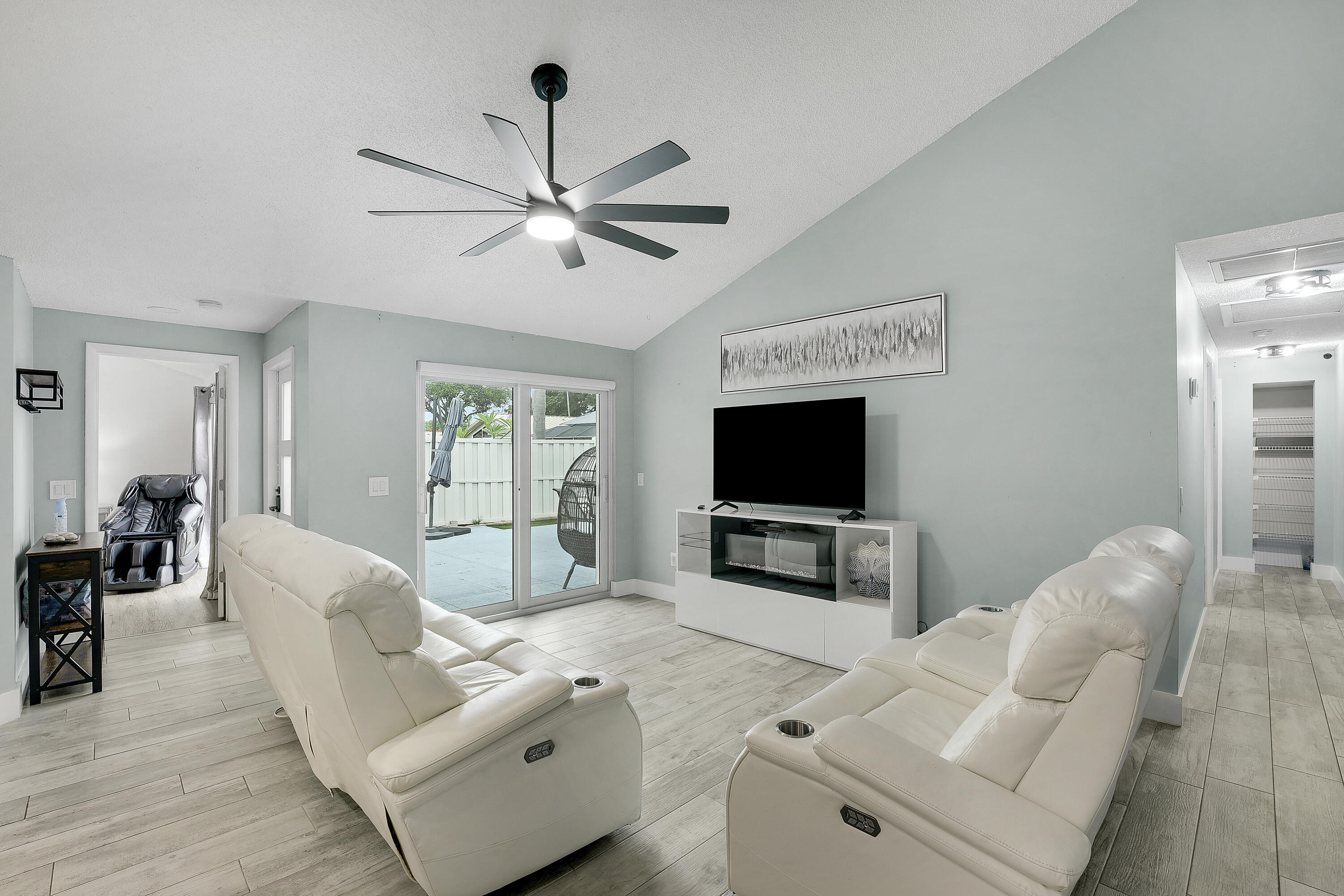 5653 Golden Eagle, Palm Beach Gardens FL 33418