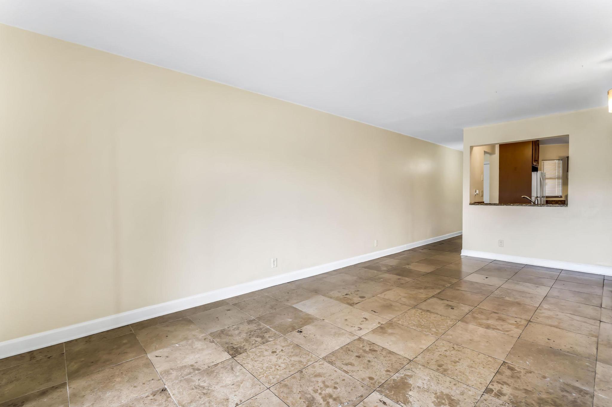 9000 NW 28th #1-204, Coral Springs FL 33065