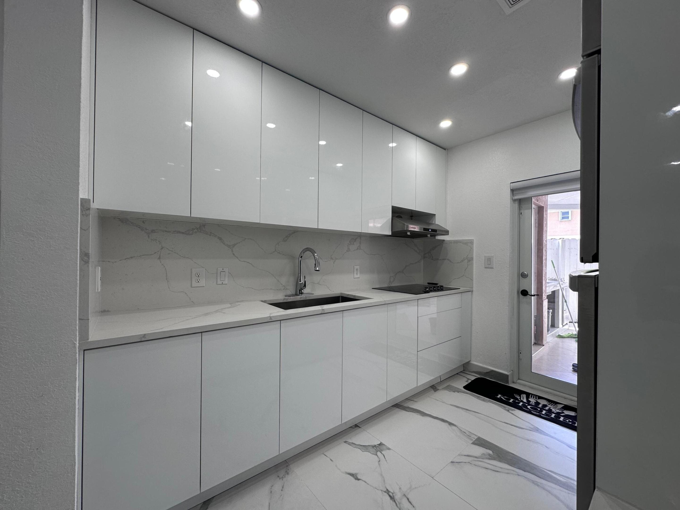 300 E 4th #103, Hialeah FL 33010
