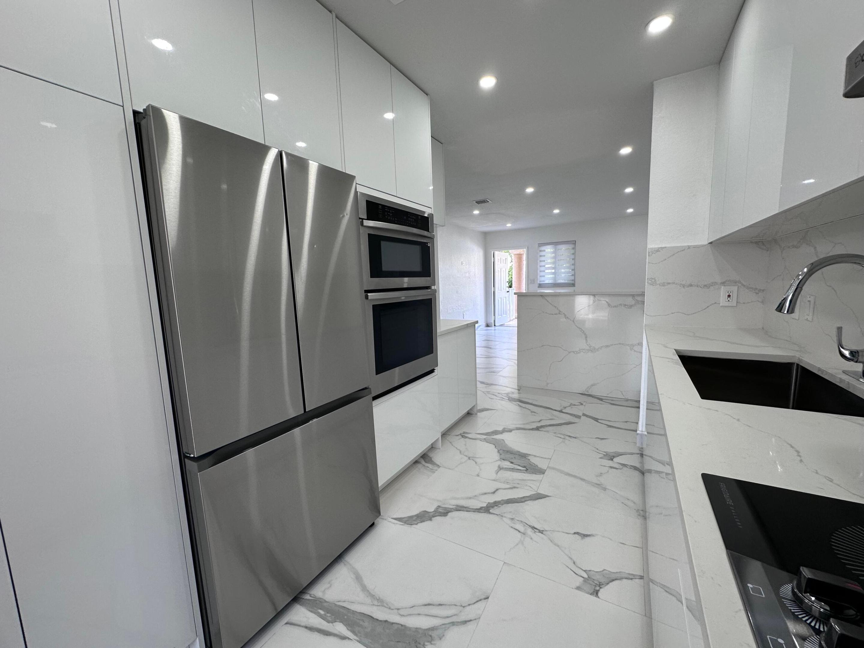 300 E 4th #103, Hialeah FL 33010