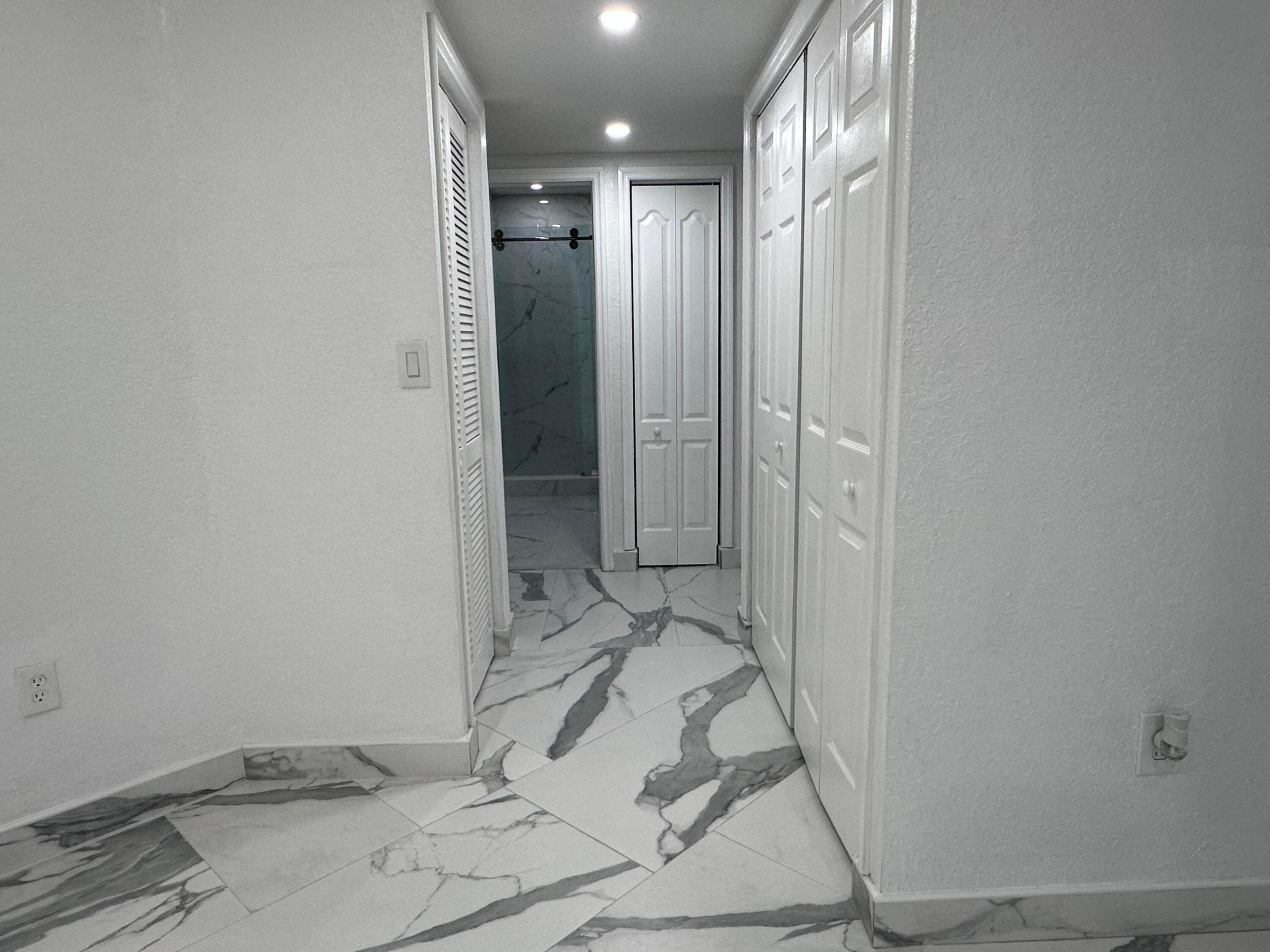 300 E 4th #103, Hialeah FL 33010