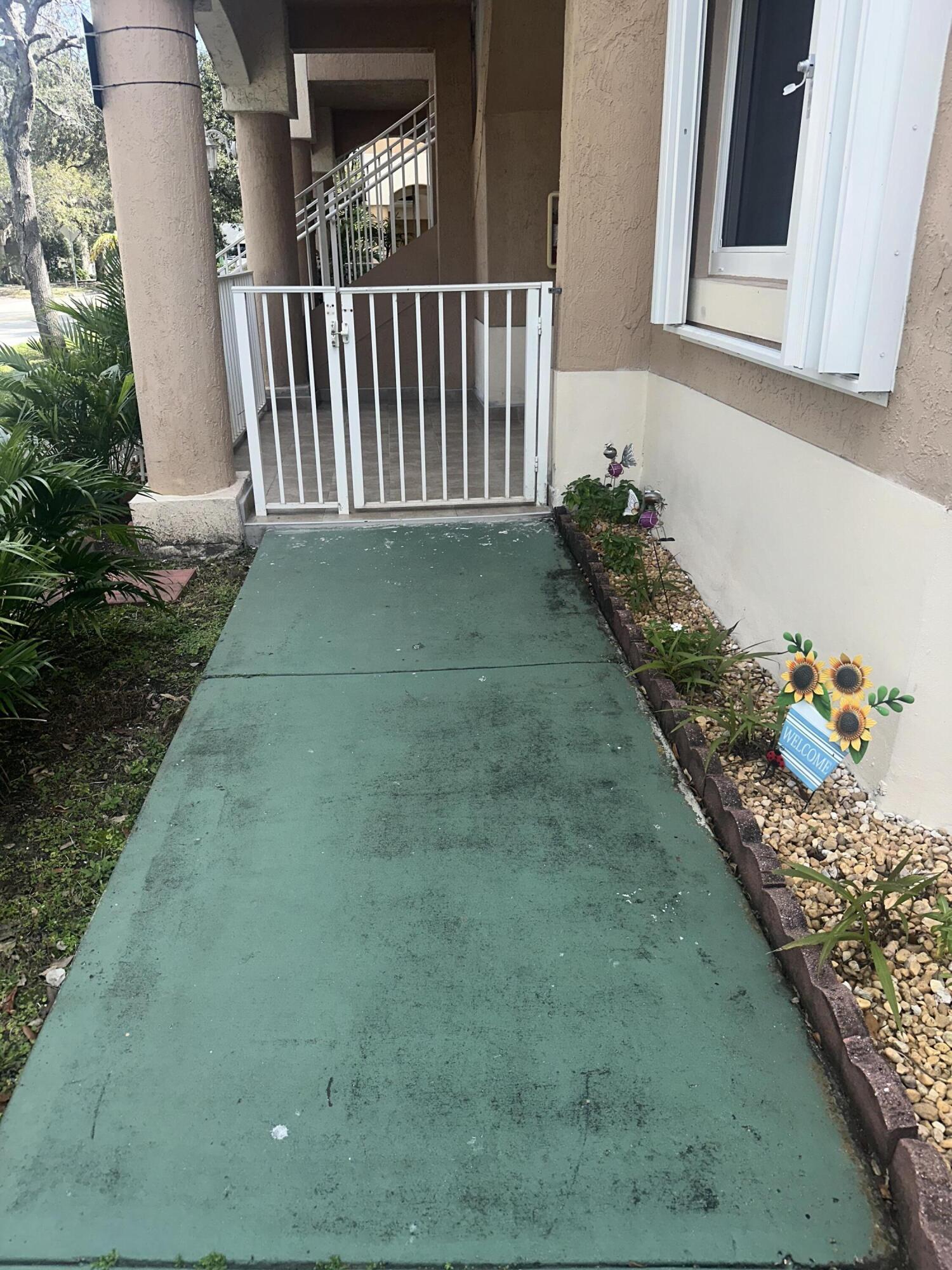 300 E 4th #103, Hialeah FL 33010