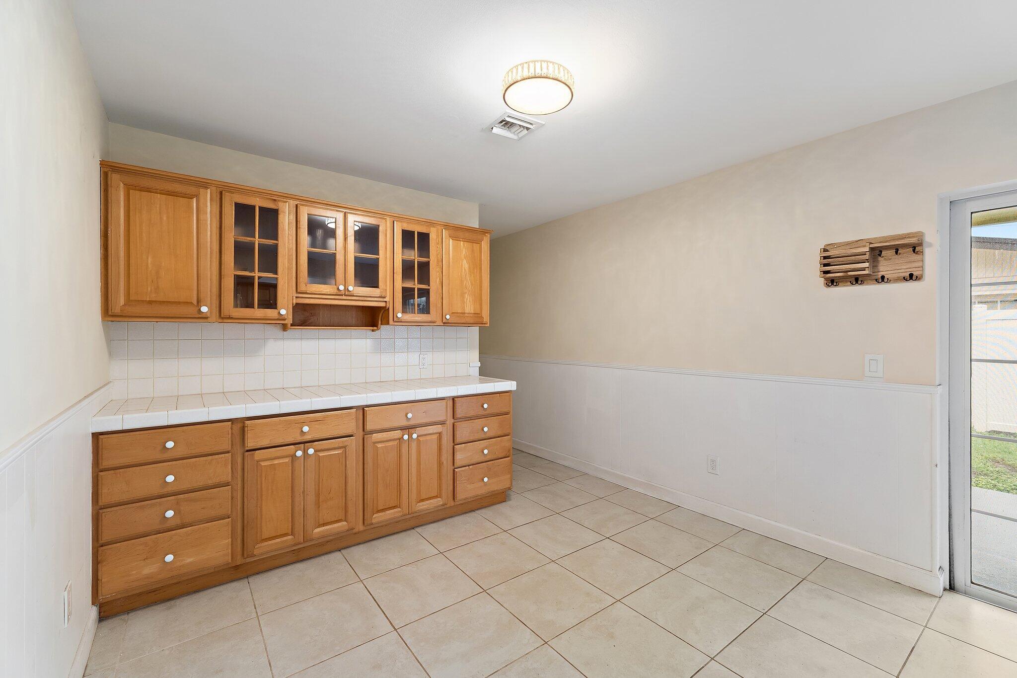 678 Riverside, Palm Beach Gardens FL 33410