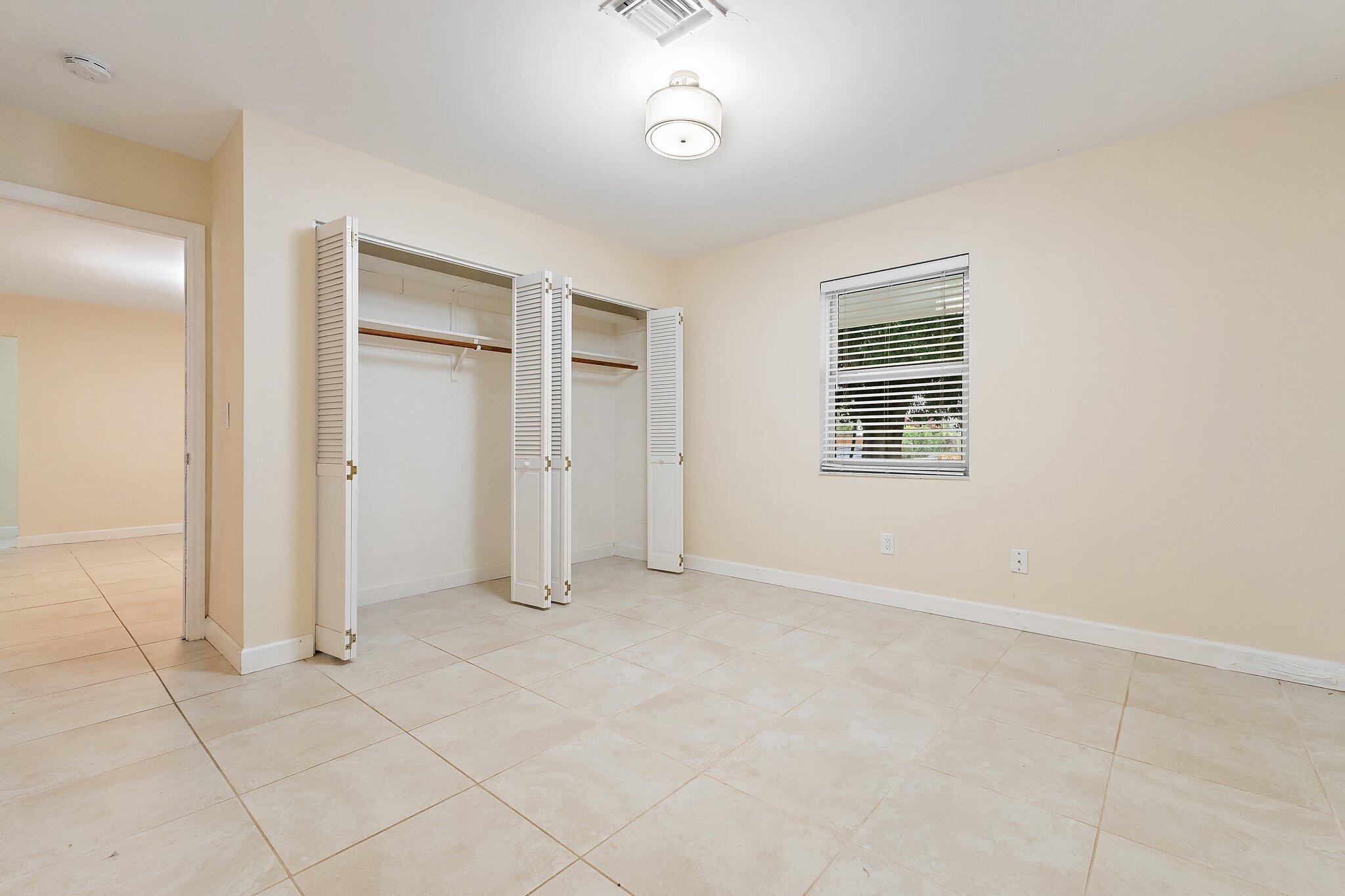 678 Riverside, Palm Beach Gardens FL 33410