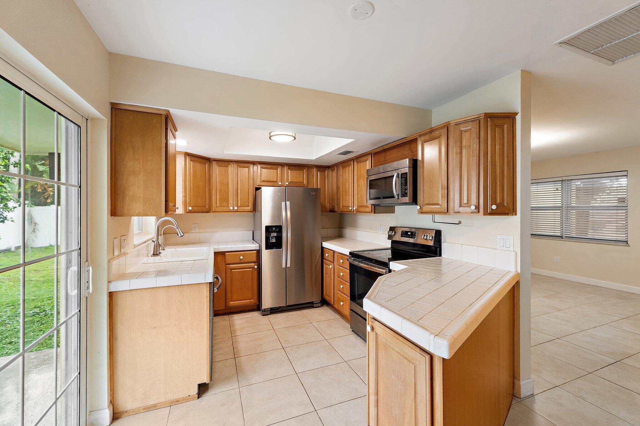 678 Riverside, Palm Beach Gardens FL 33410