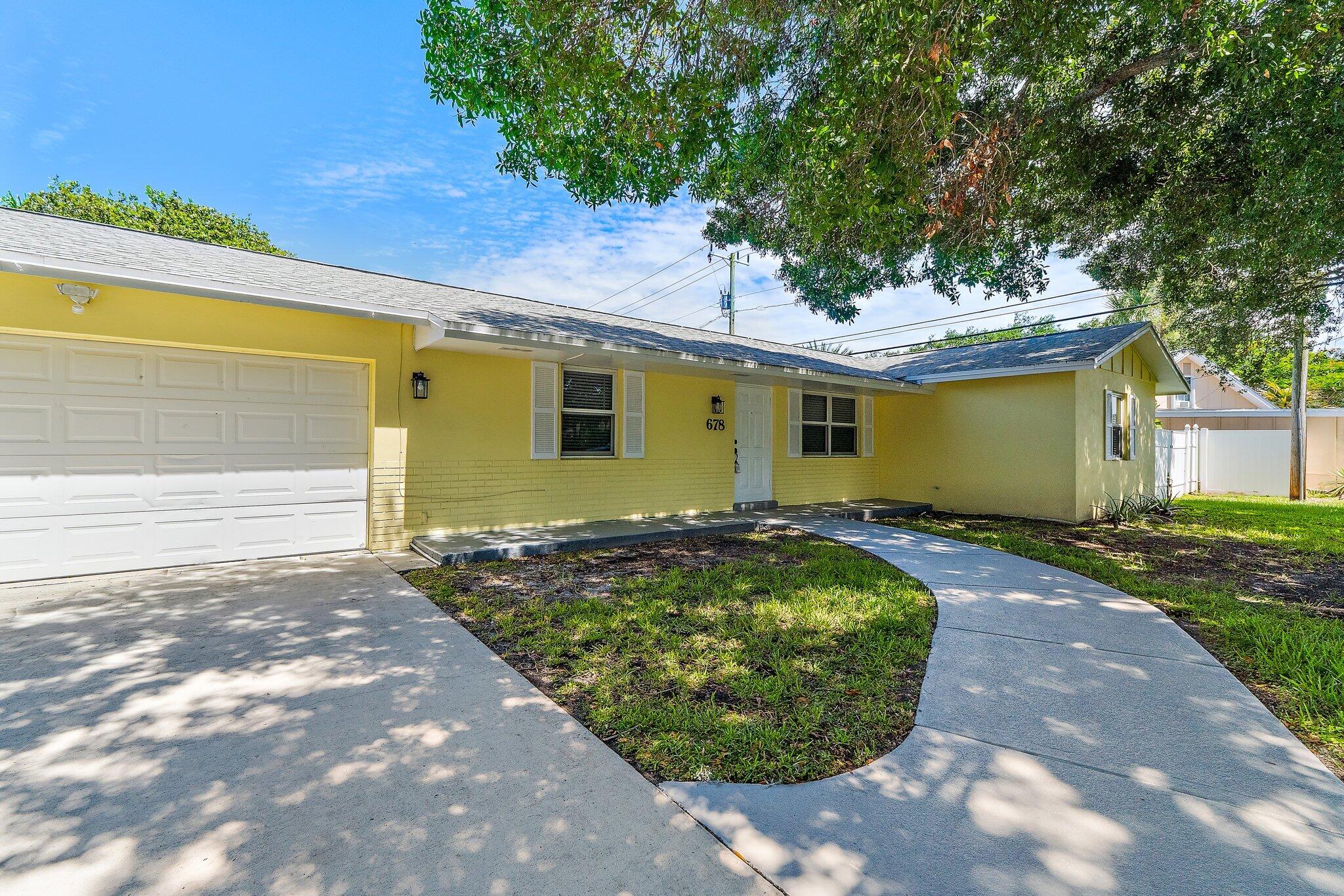 678 Riverside, Palm Beach Gardens FL 33410