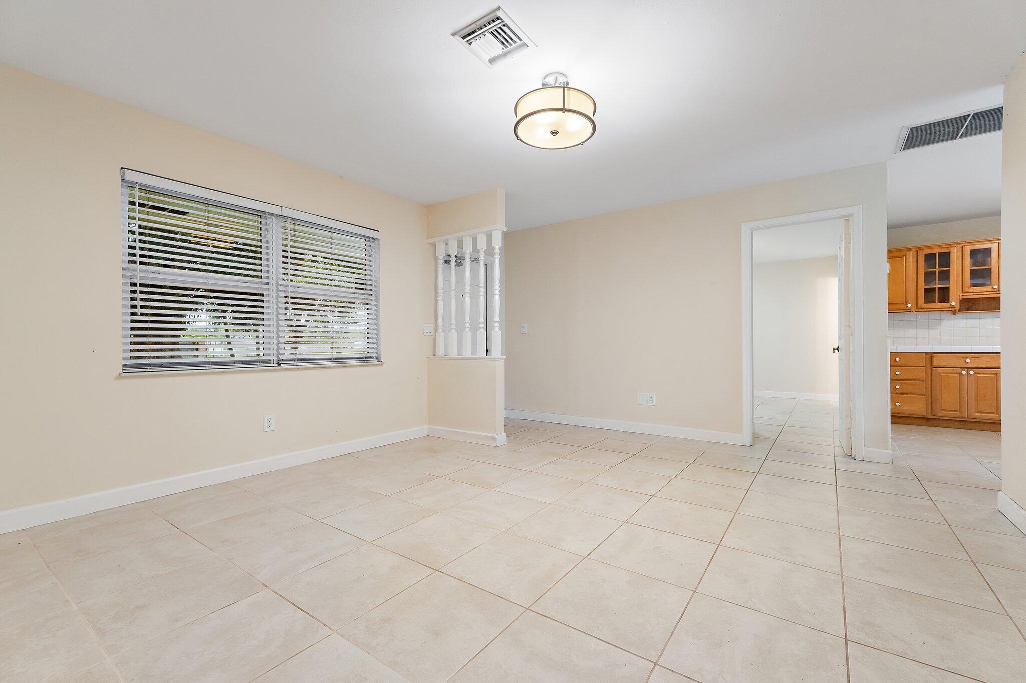 678 Riverside, Palm Beach Gardens FL 33410