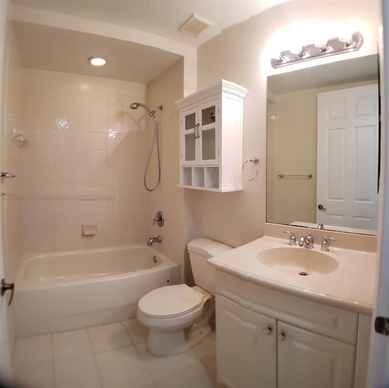 8207 NW 128th #18-b, Parkland FL 33076
