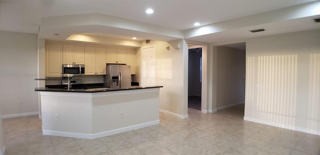 8207 NW 128th #18-b, Parkland FL 33076