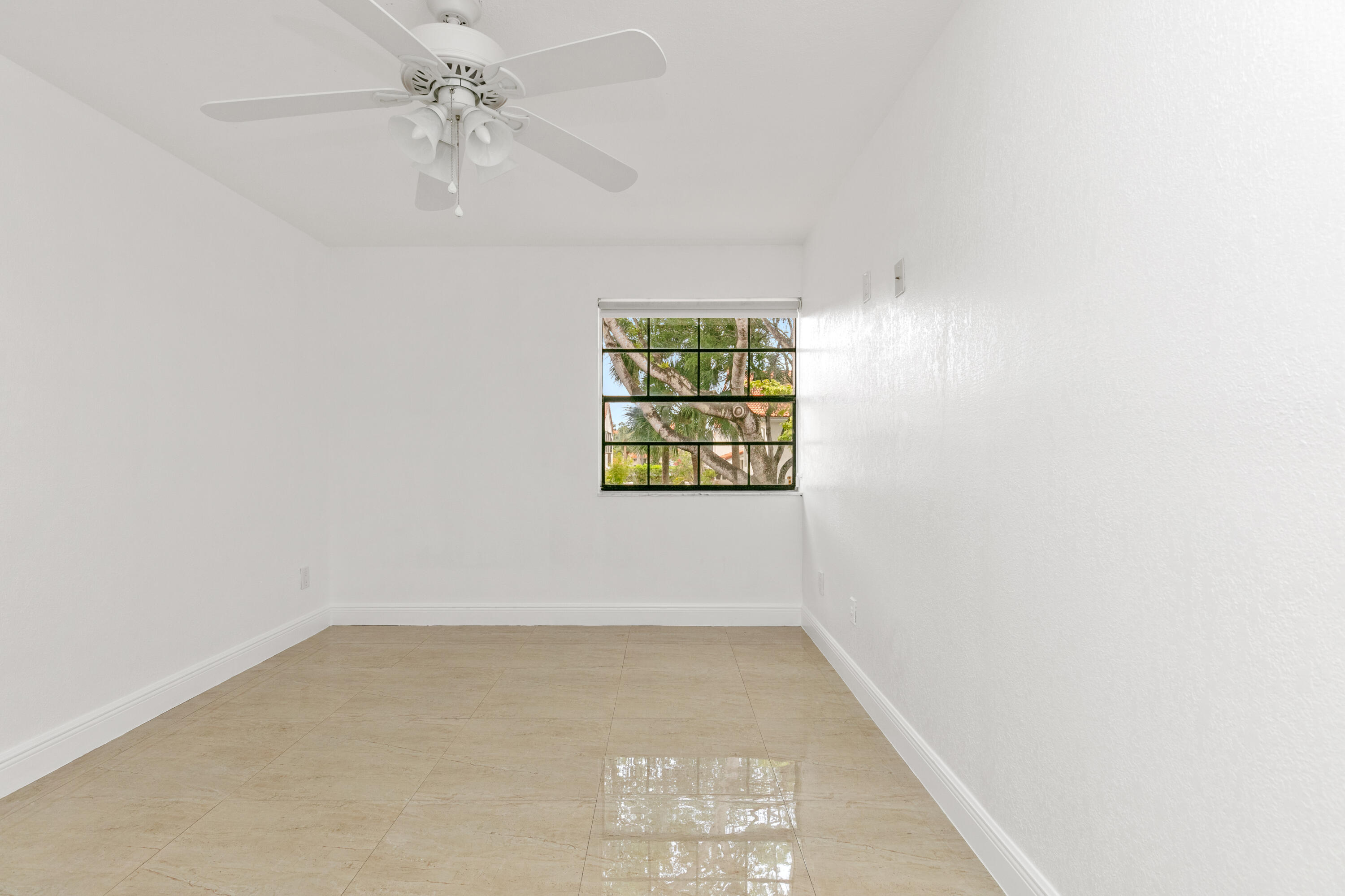 3530 Magellan #613, Aventura FL 33180