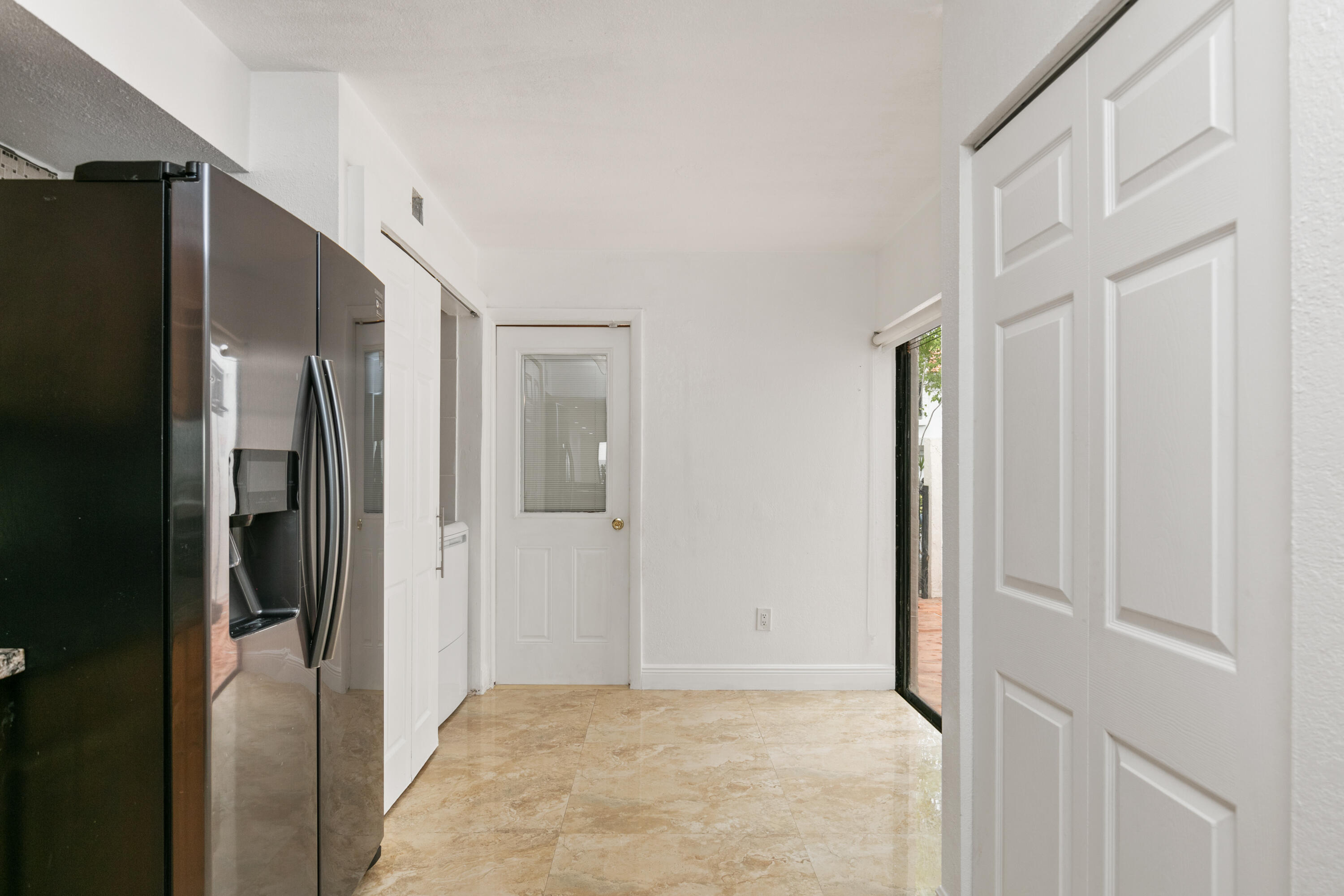 3530 Magellan #613, Aventura FL 33180