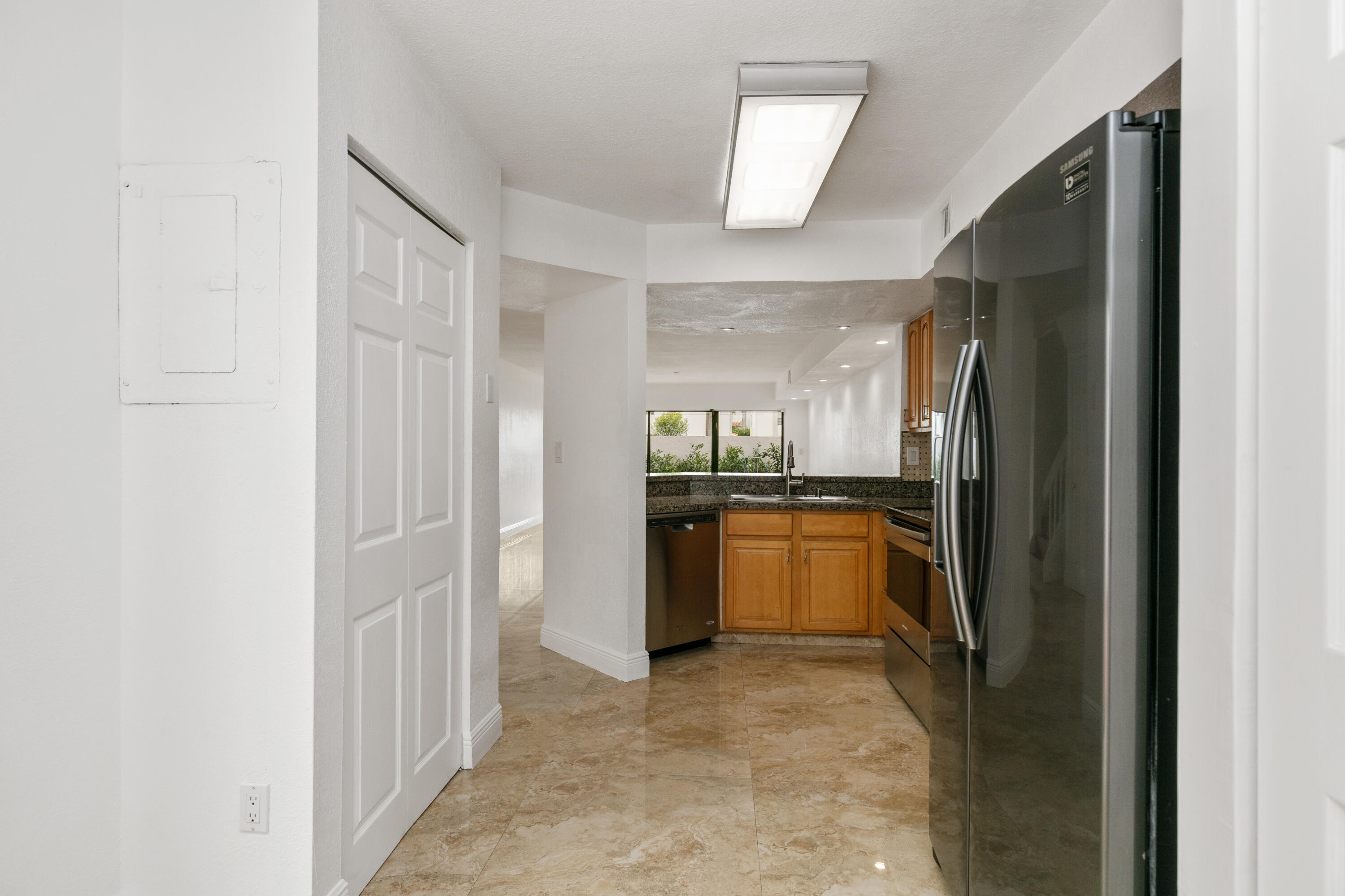 3530 Magellan #613, Aventura FL 33180