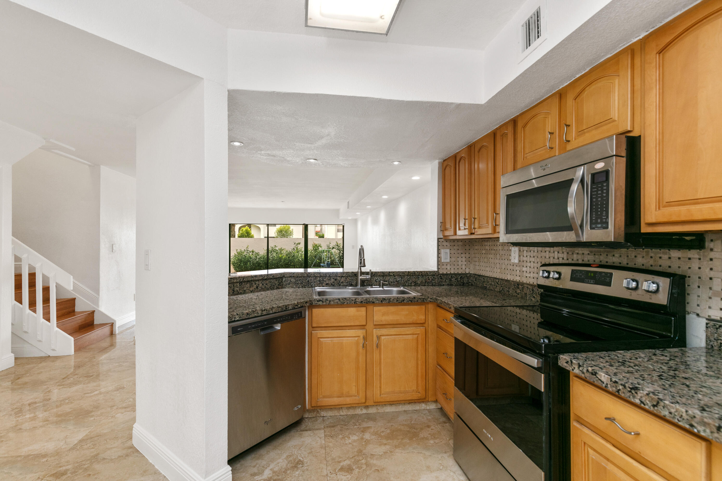 3530 Magellan #613, Aventura FL 33180