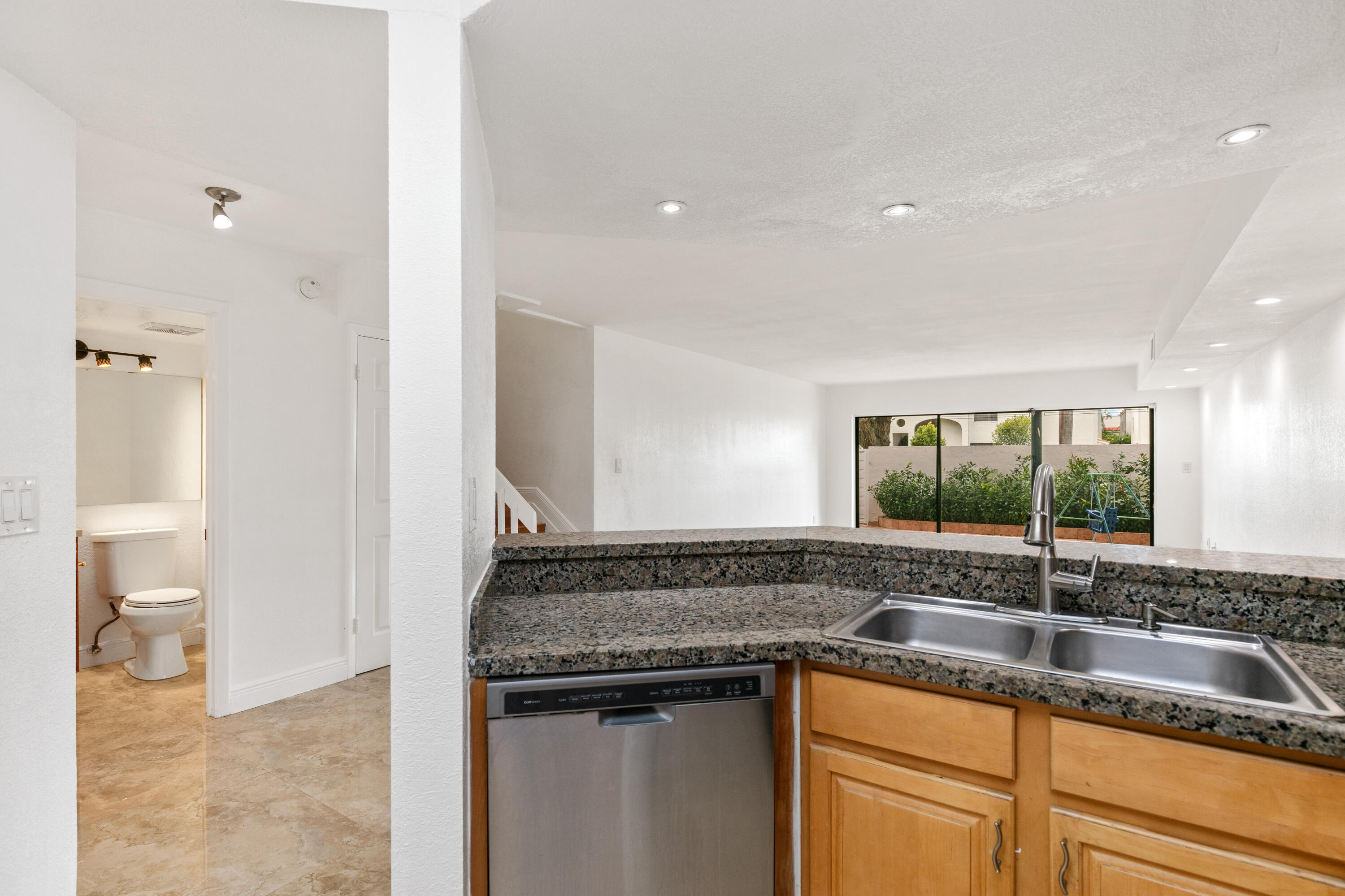 3530 Magellan #613, Aventura FL 33180