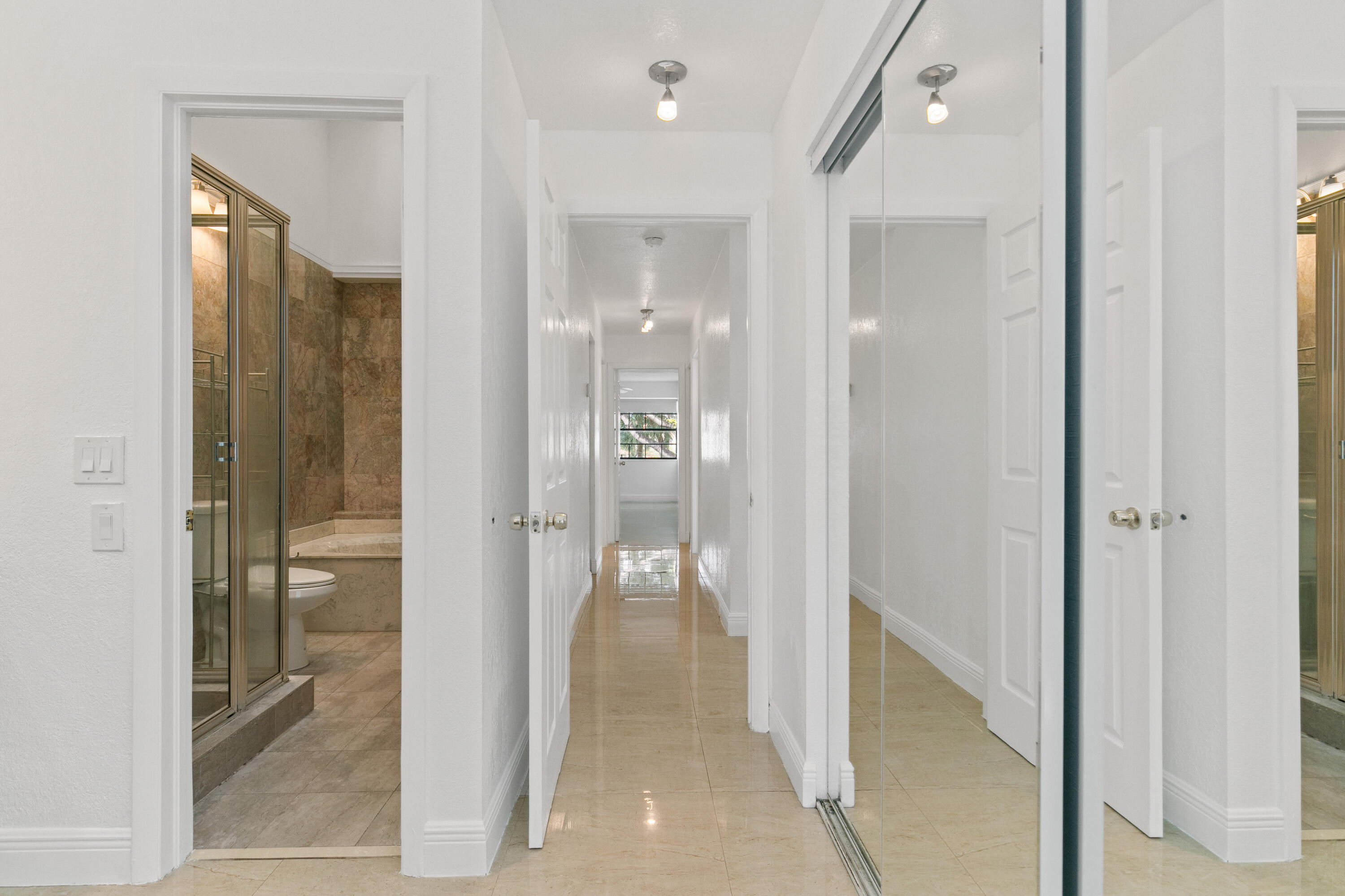 3530 Magellan #613, Aventura FL 33180