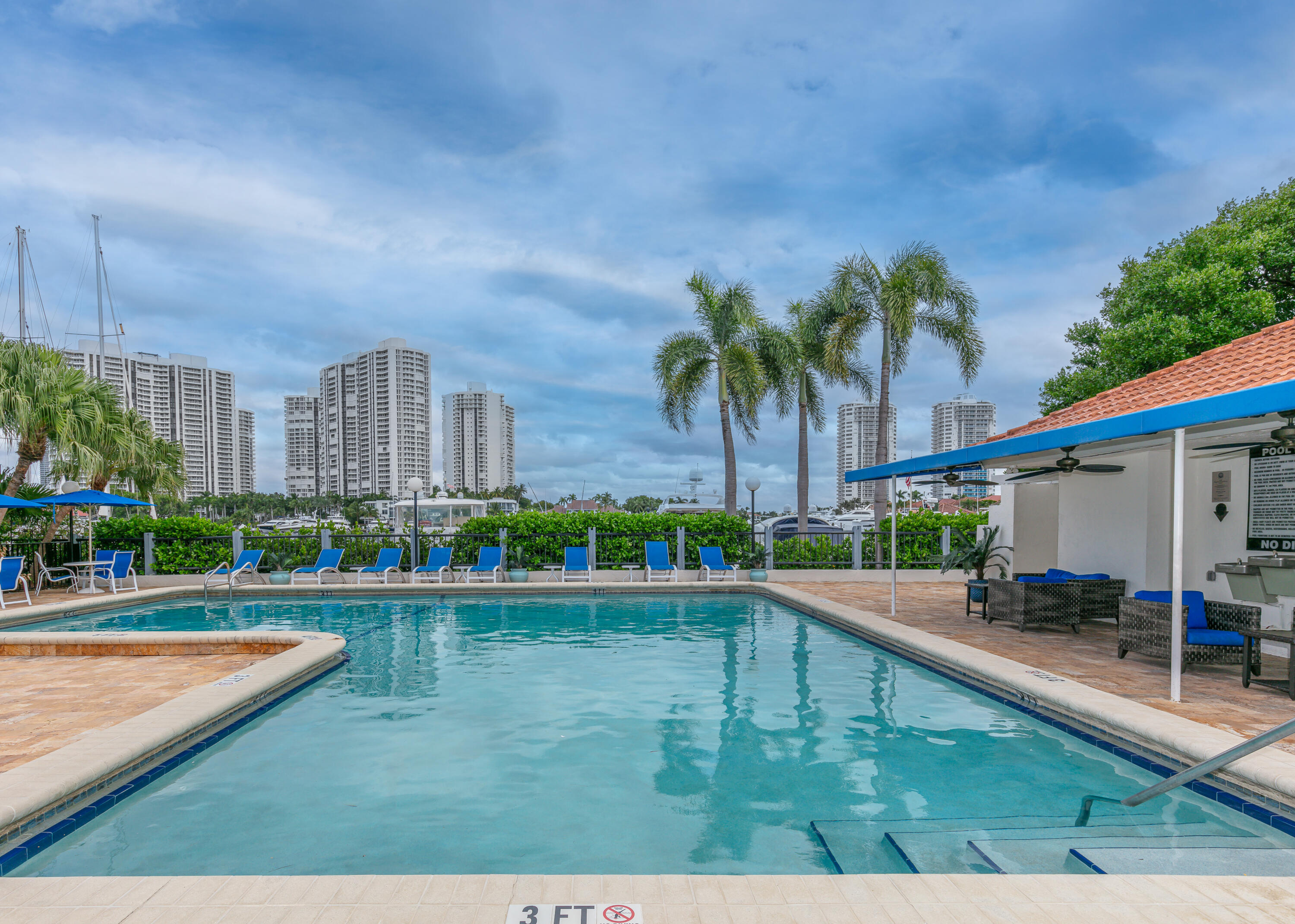 3530 Magellan #613, Aventura FL 33180