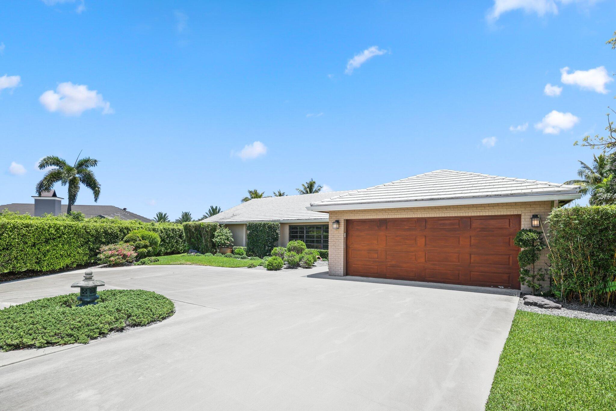 970 Orchid, Gulf Stream FL 33483