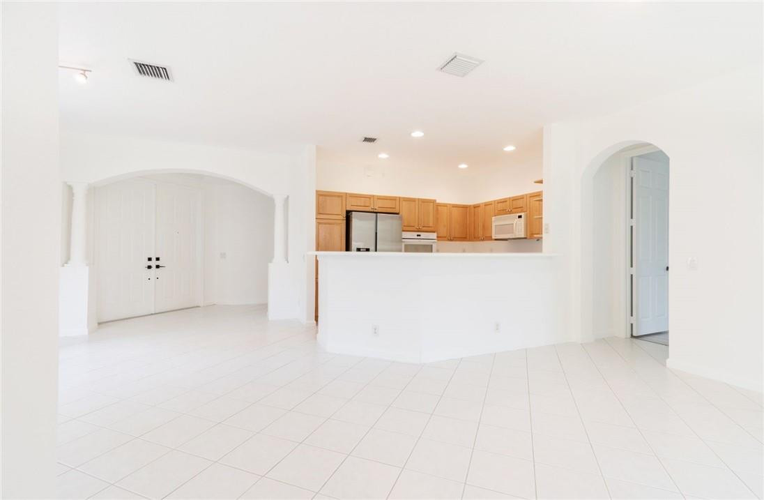 2692 Center Ct #2-32, Weston FL 33332