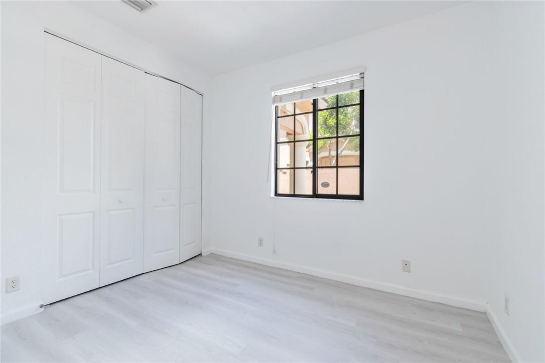 2692 Center Ct #2-32, Weston FL 33332