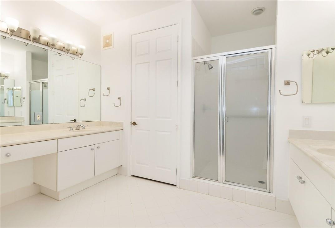 2692 Center Ct #2-32, Weston FL 33332