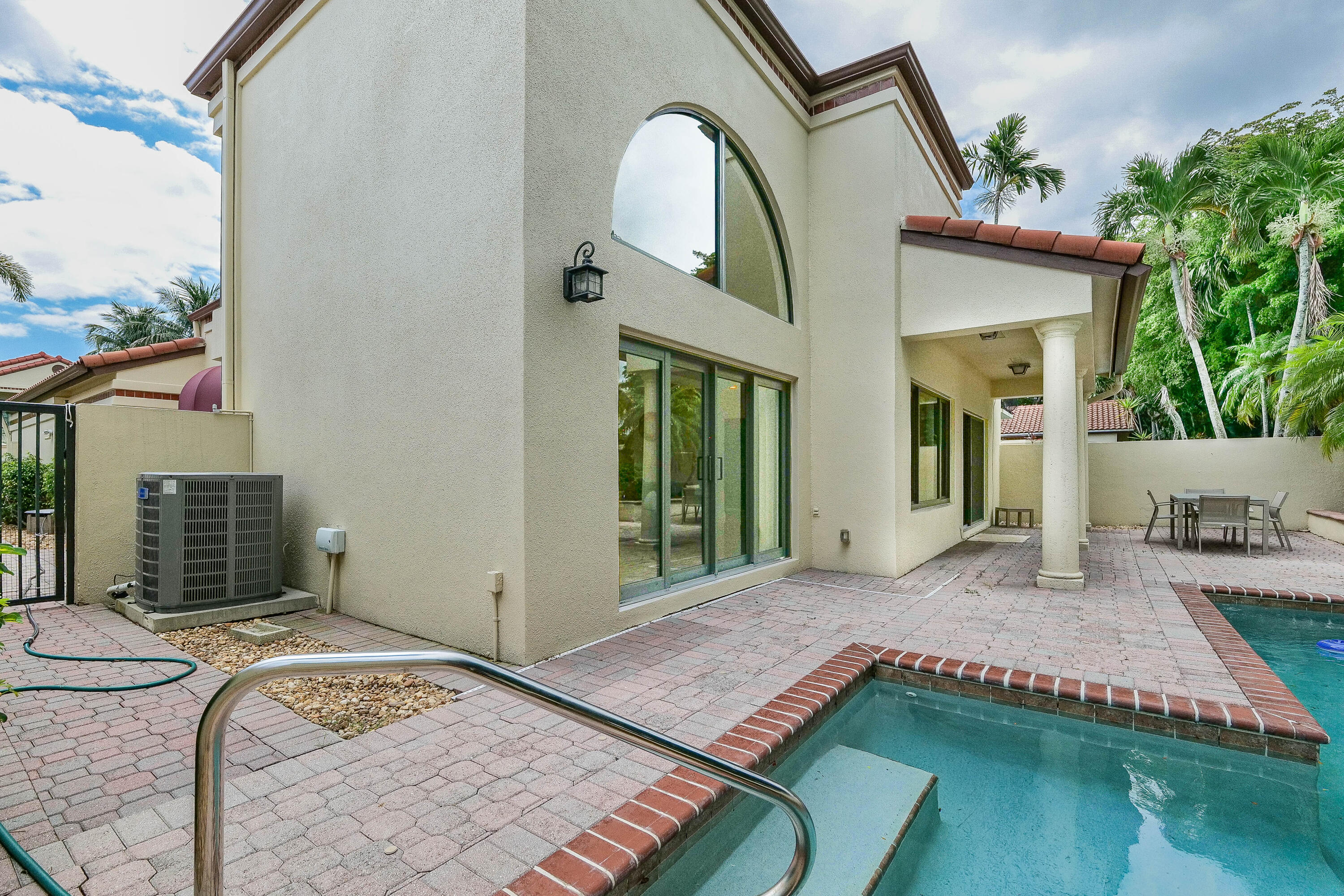 23264 N Mirabella Cir, Boca Raton FL 33433