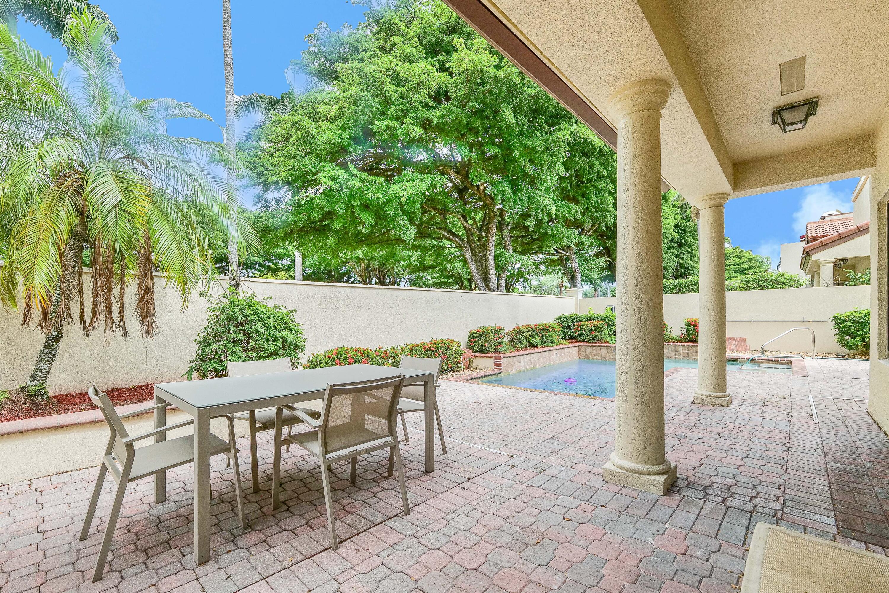 23264 N Mirabella Cir, Boca Raton FL 33433