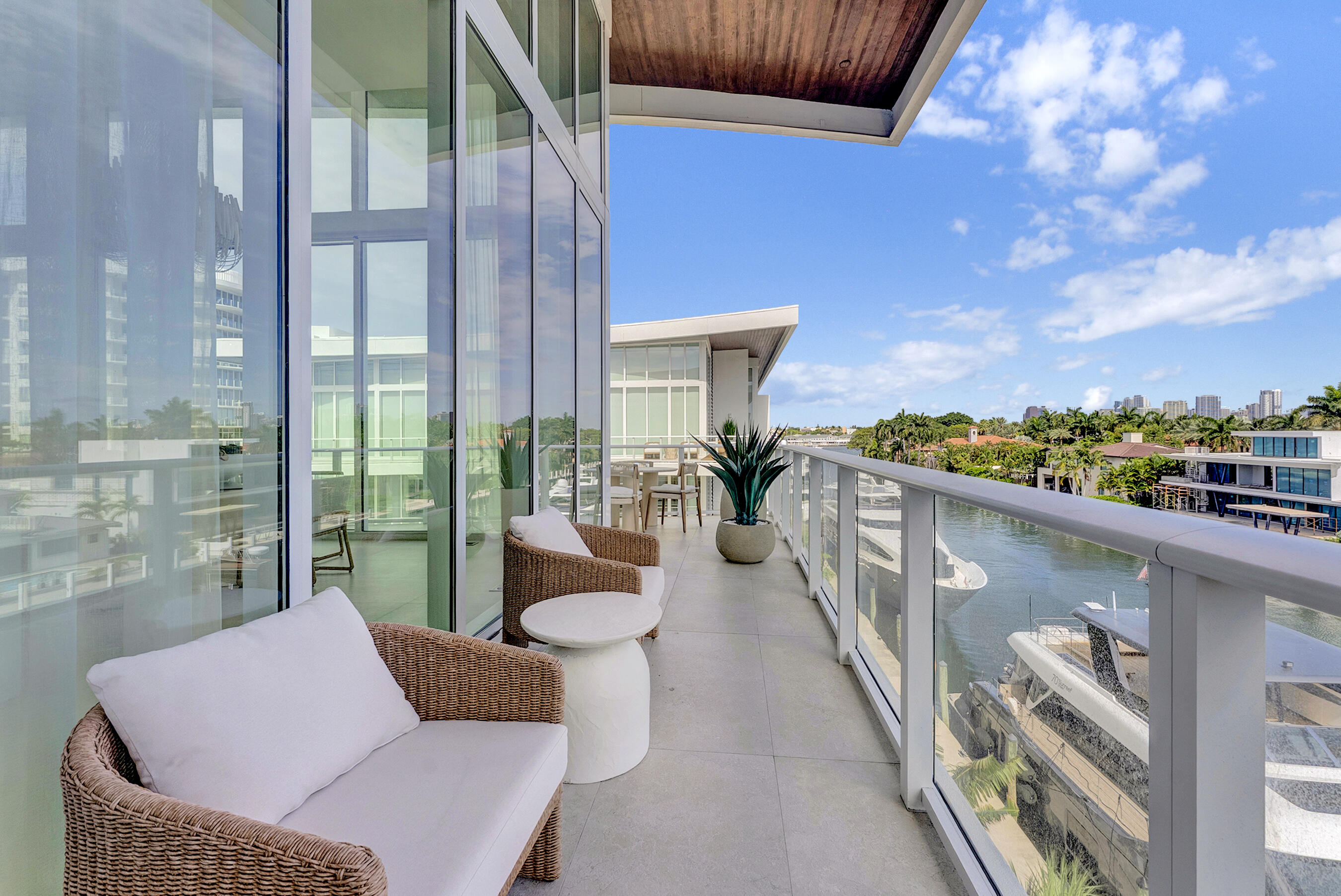 2321 SE 17th #401, Fort Lauderdale FL 33316