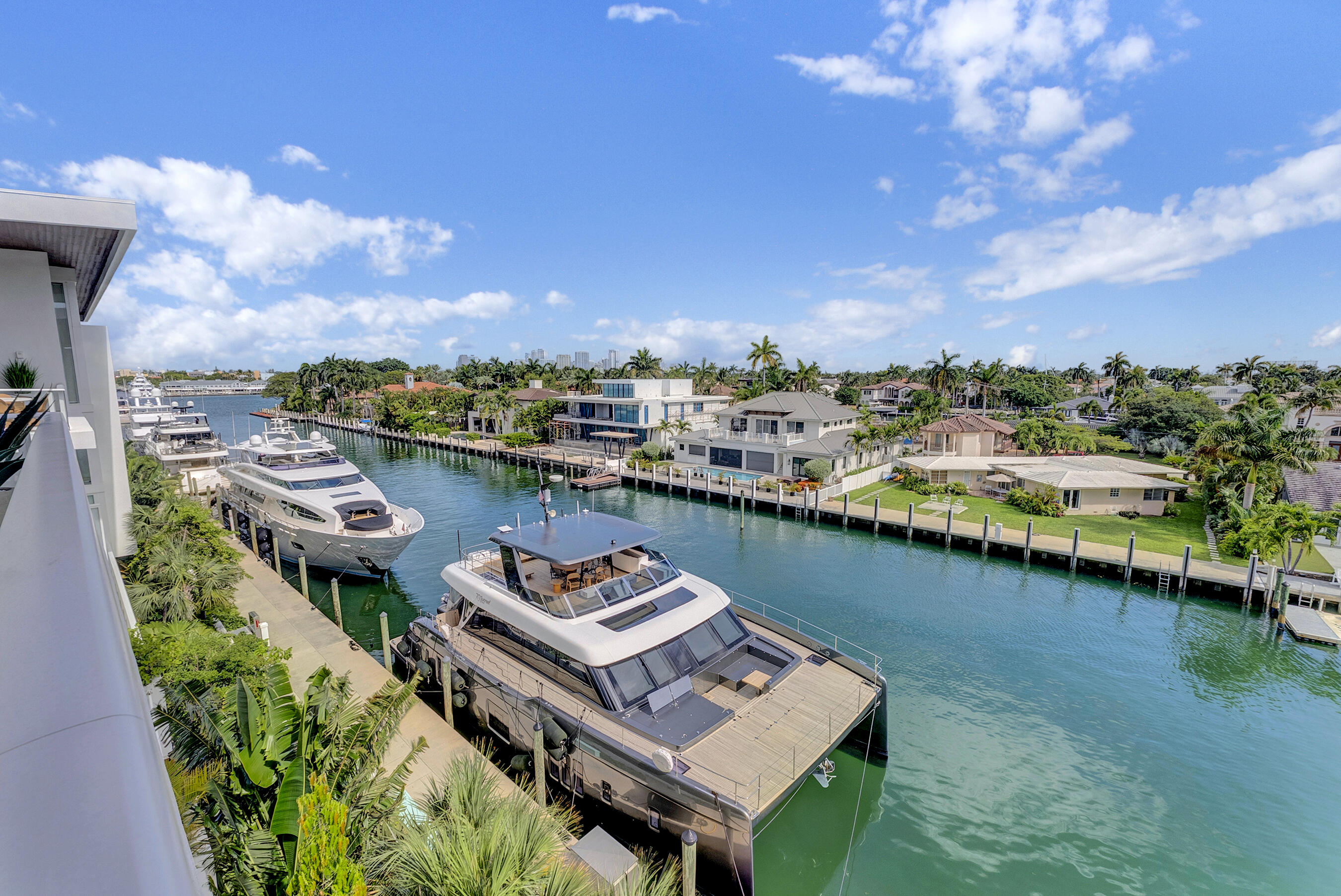 2321 SE 17th #401, Fort Lauderdale FL 33316