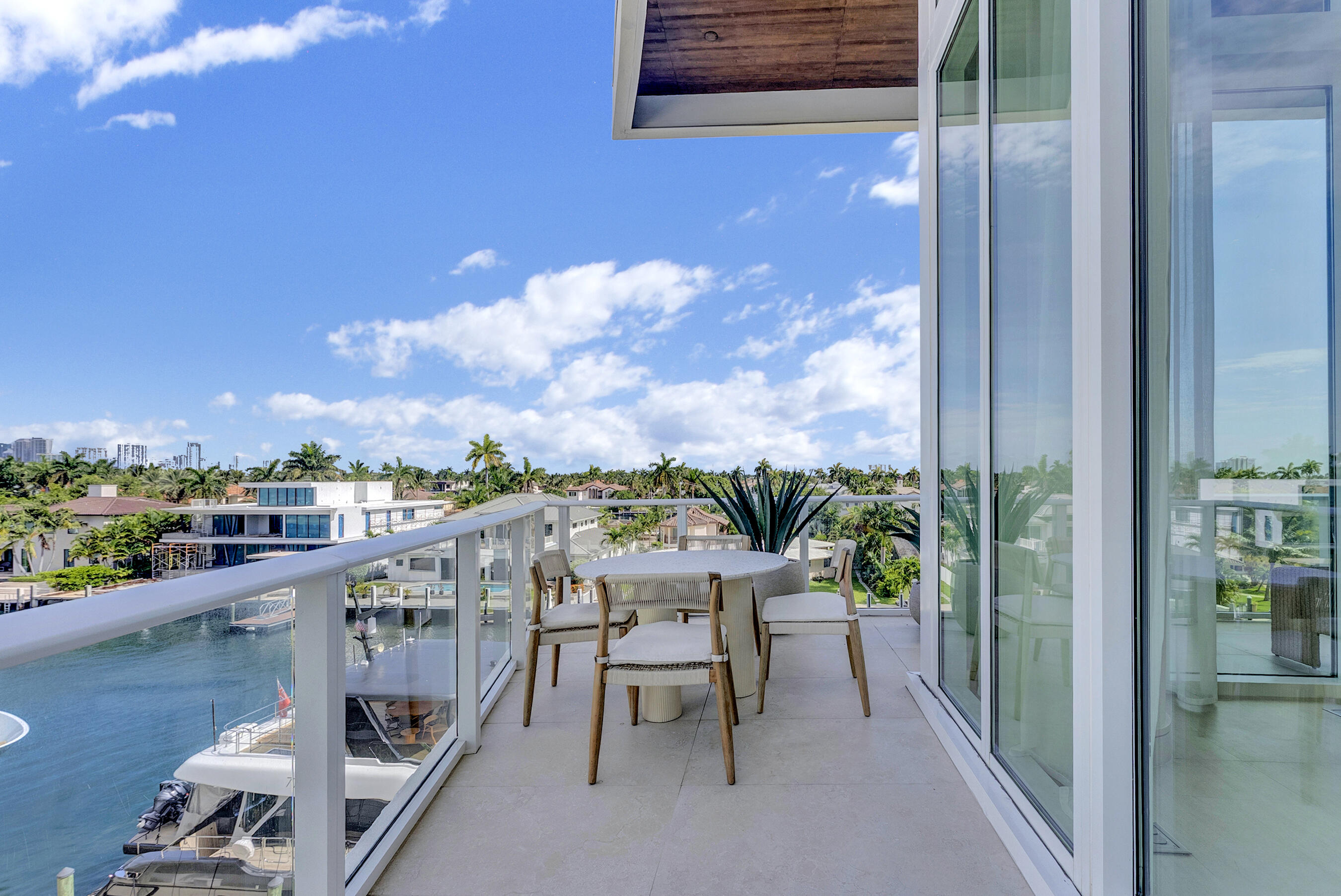 2321 SE 17th #401, Fort Lauderdale FL 33316