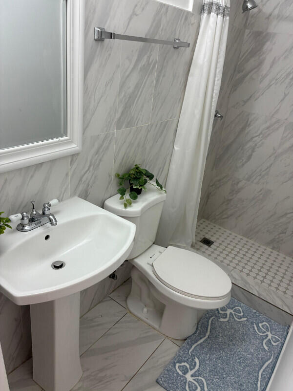 2828 SW 2nd, Miami FL 33135