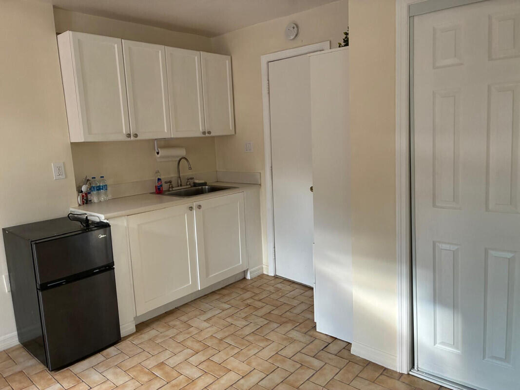2828 SW 2nd, Miami FL 33135